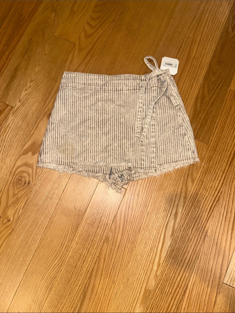 Shorts with wrap